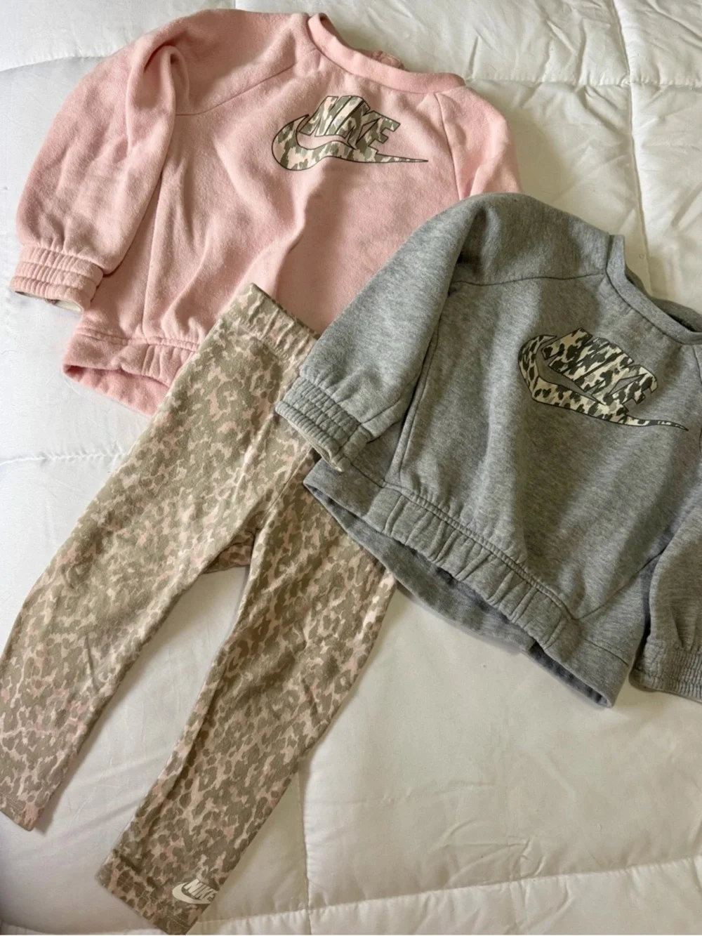 Nike Pink & Gray Kids Sweatshirt and Camo Leggings Set - Picture 1 of 6